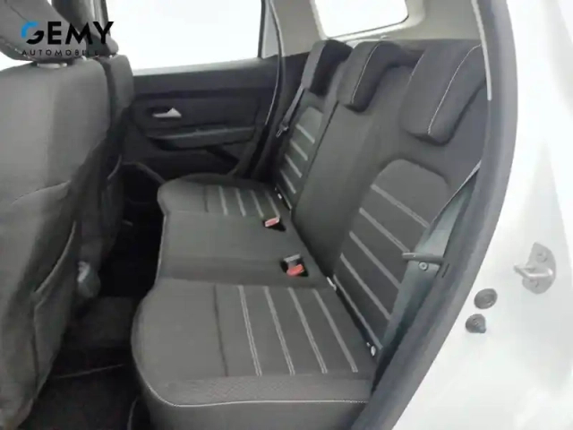 Dacia Duster eco-g 100 4x2 — photo 32