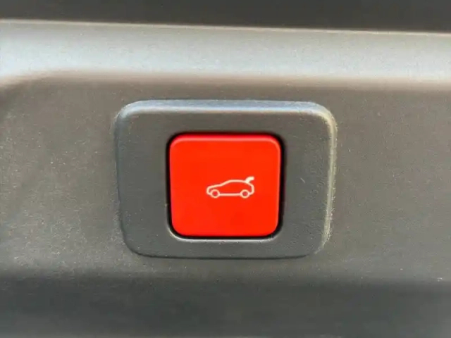 Peugeot 3008 hybrid 145 e-dcs6 — photo 57
