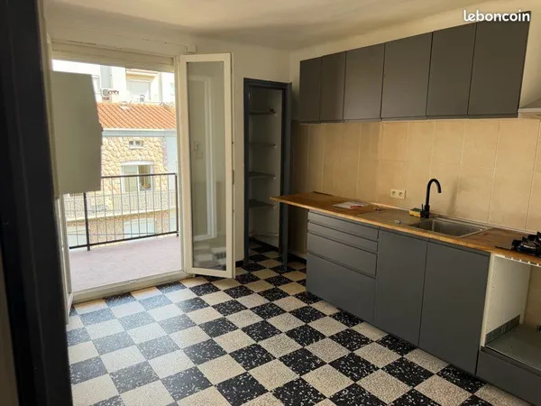 Appartement 100 m2 secteur torcatis