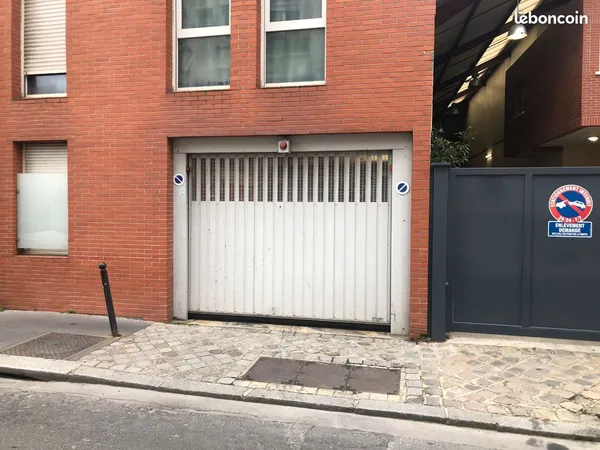 Location parking Mairie de St-ouen