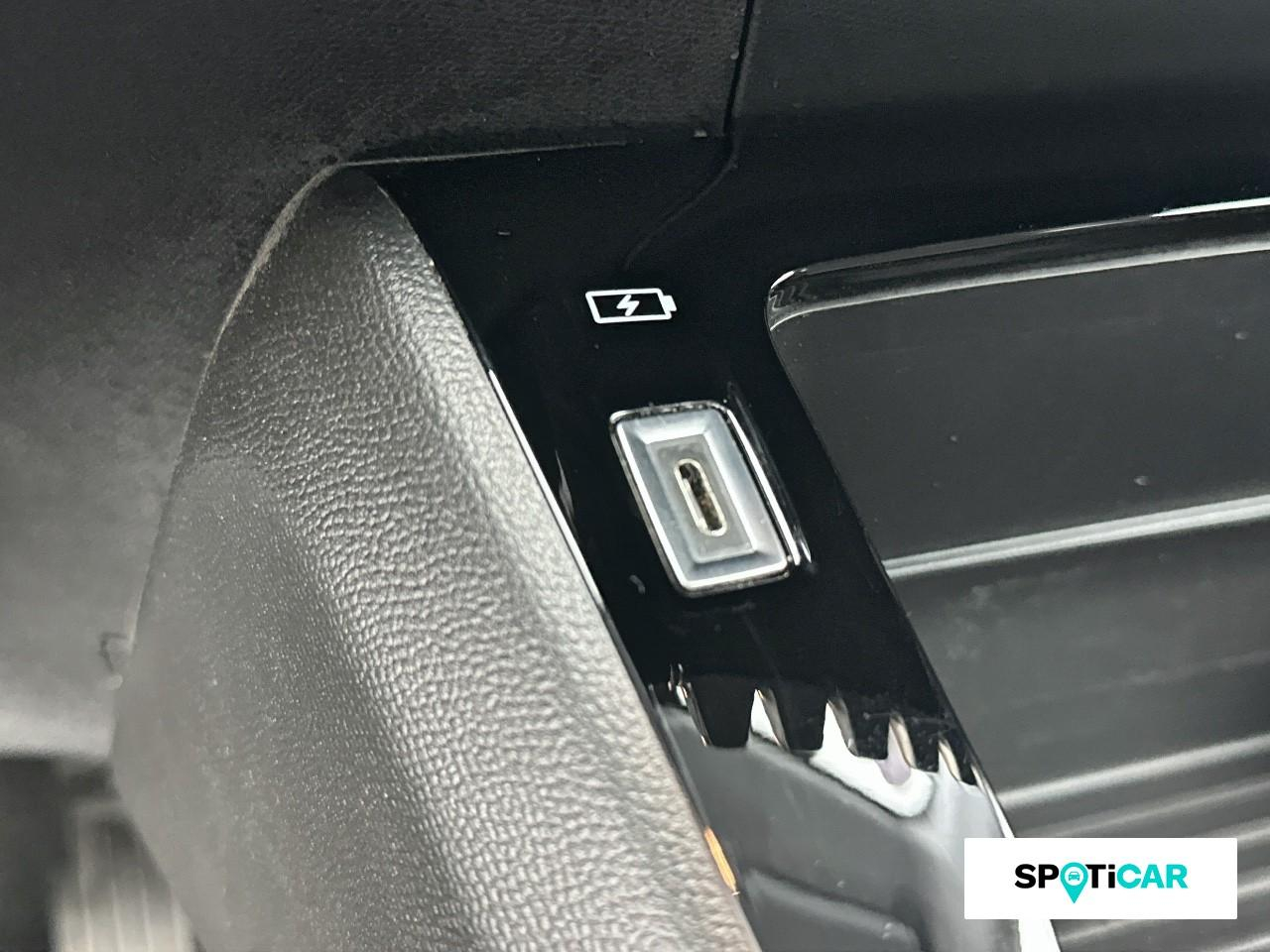 Peugeot 208 1.2 puretech 100ch s&s style 118g — photo 16