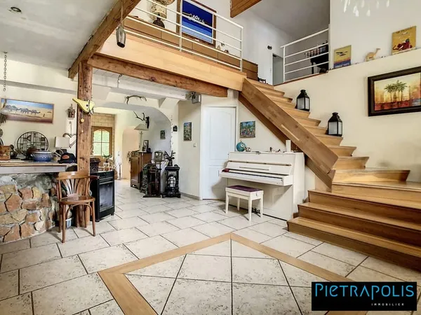 BELLE MAISON FAMILIALE