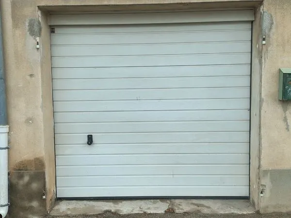 Garage 13m2 vendu loué