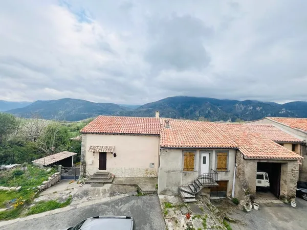 Maison 2 pièces 63 m²