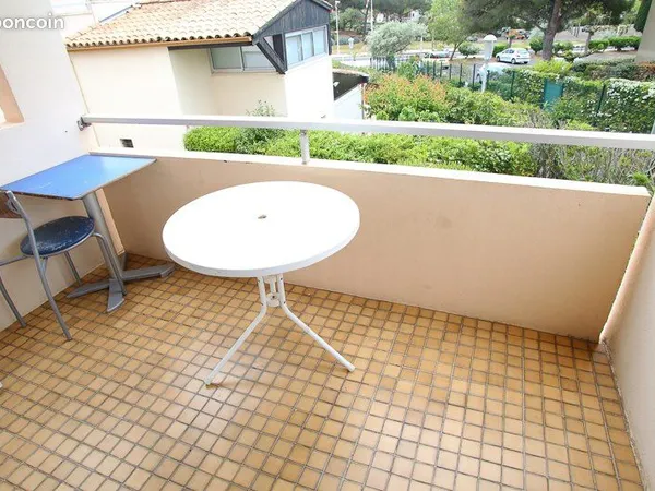 Petit T2 vide cap D'Agde st Martin