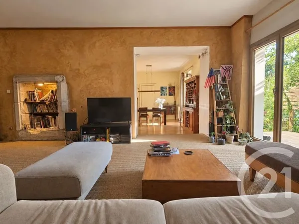 Maison 6 pièces 187 m²