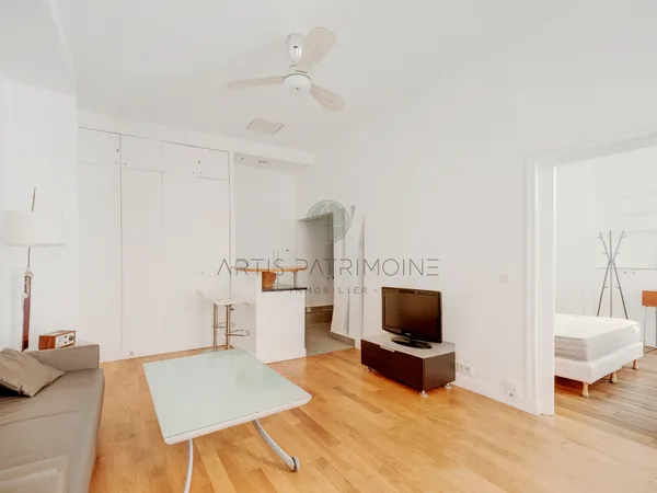 Vends appartement 43m² Paris 6ème - Saint-Placide - Calme et lumineux
