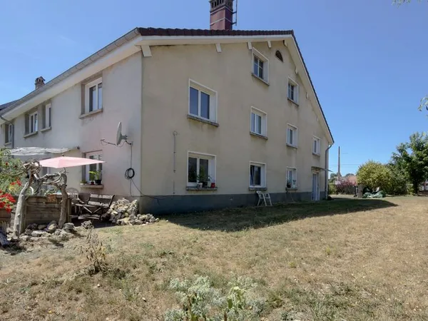 Appartement 3 pièces 132 m²
