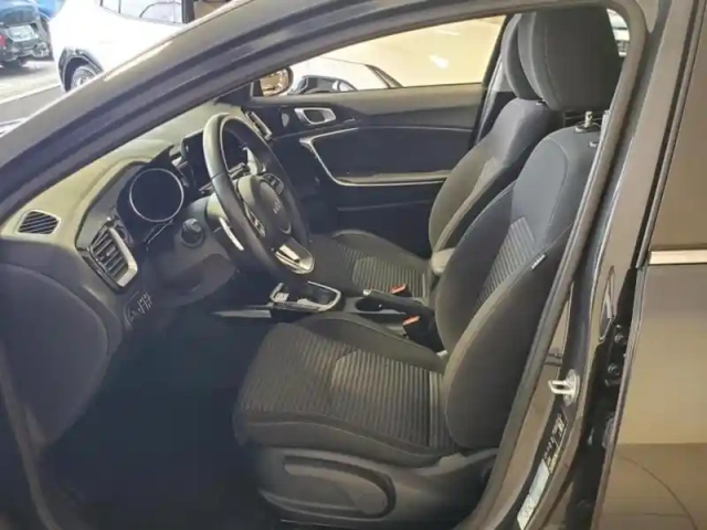 Kia Ceed 1.5 t-gdi 160ch active dct7 — photo 11