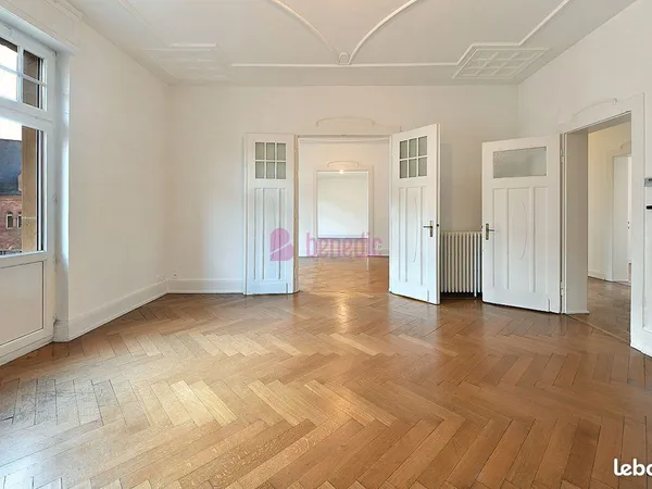 Appartement 6 pièces 200 m²