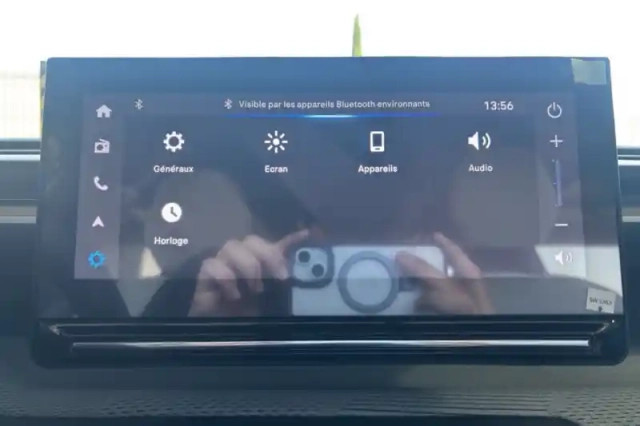 Citroën C3 hybride 110 ch e-dcs6 — photo 21