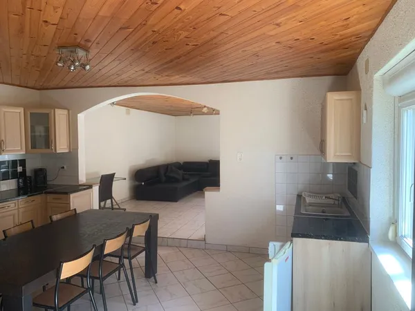 Appartement de 74m2 à louer sur Maron