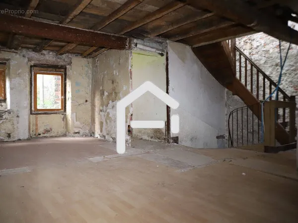 Appartement 6 pièces 297 m²