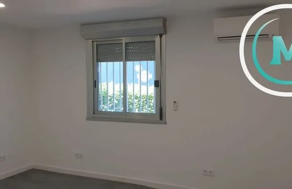 Bureau 1 pièce 14 m²