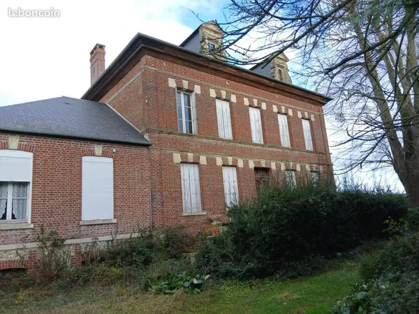 Maison 11 pièces 316 m²