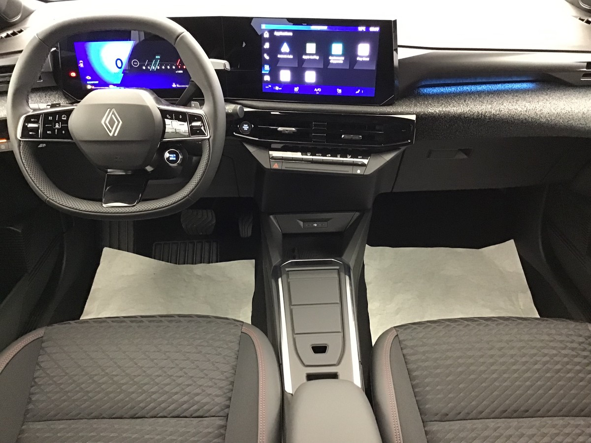 Renault Clio 6 — photo 11