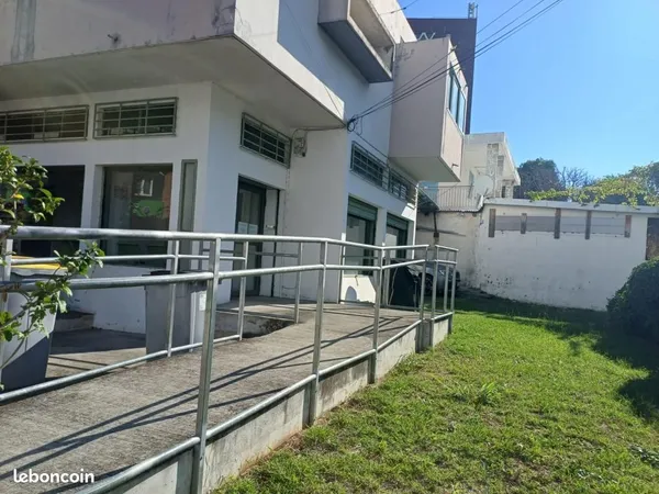 Local commercial 72 m²