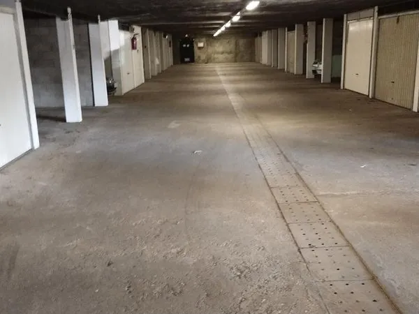 Parking boxé