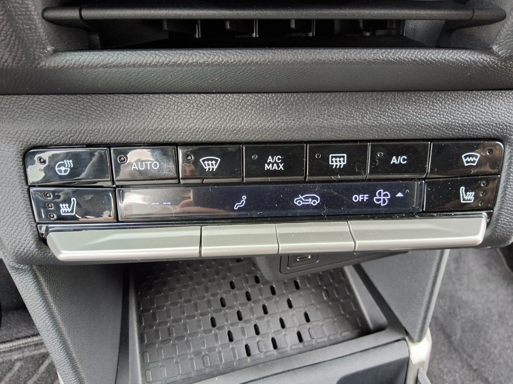 Opel FRONTERA — photo 16