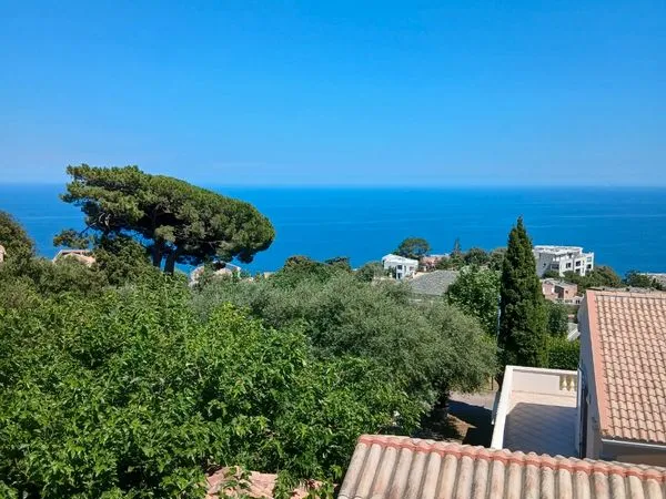 Appartement T3 Duplex + grand garage aménageable, hauteurs de Bastia
