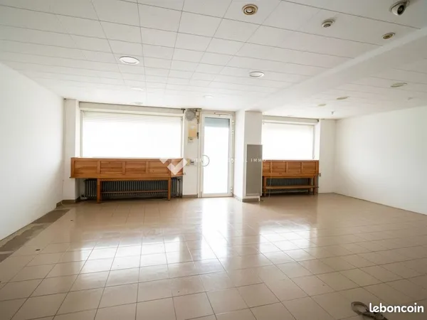 Local commercial 260 m² Darney