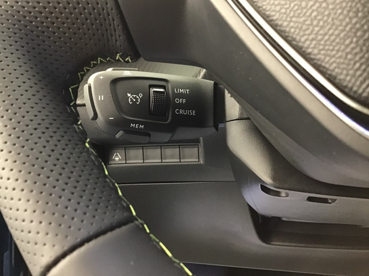 Peugeot 2008 — photo 24