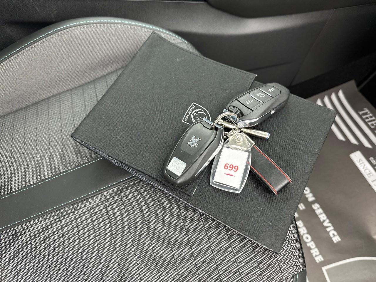 Peugeot 208 puretech 100 s&s eat8 allure pack — photo 33