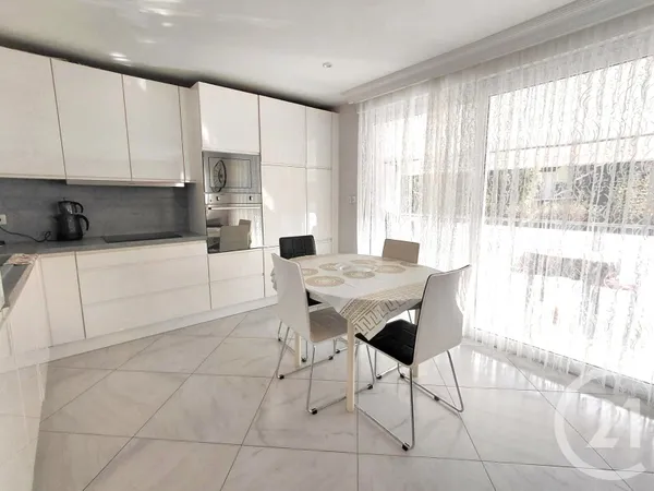 Appartement 5 pièces 118 m²