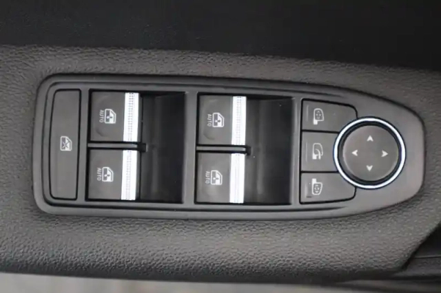 Renault Captur tce 100 — photo 84