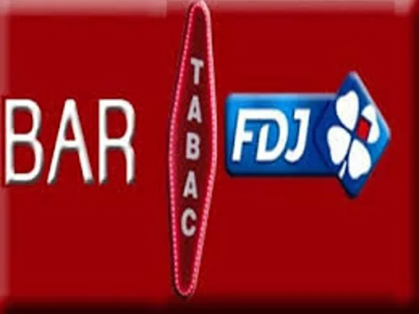 BAR TABAC LOTO D'ANGLE TERRASSE CENTRE VILLE MARSEILLE (Bureaux Administrations)