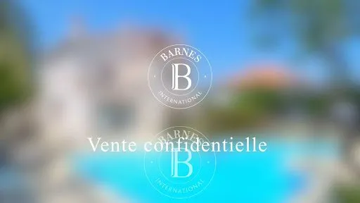 Maison 7 pièces 250 m²