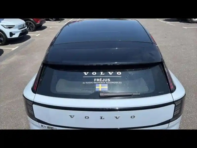Volvo Ex30 single extended range 272ch ultra — photo 13