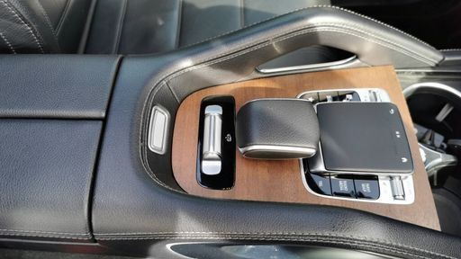 Mercedes Classe GLE 300 d 245 4Matic 9G-Tronic - AMG Line – 2019 – 89250 km – Diesel – Boîte Automatique — photo 21