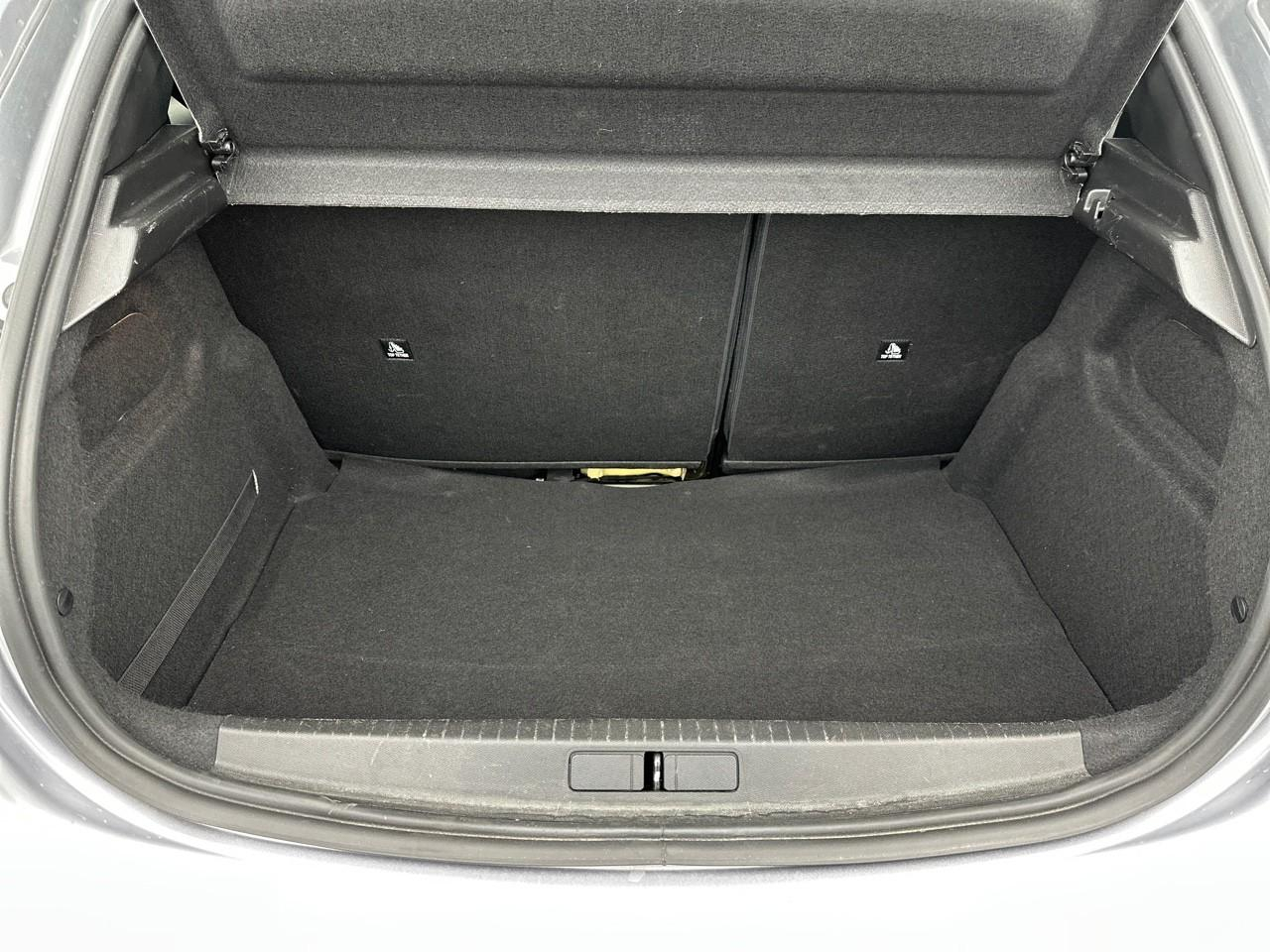 Peugeot 208 puretech 100 s&s eat8 style — photo 6