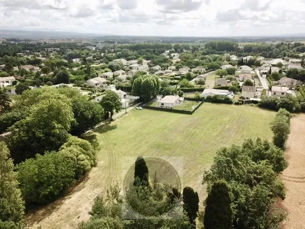 Terrain de 6035m2 pour 6 lots constructibles avec permis d'aménager