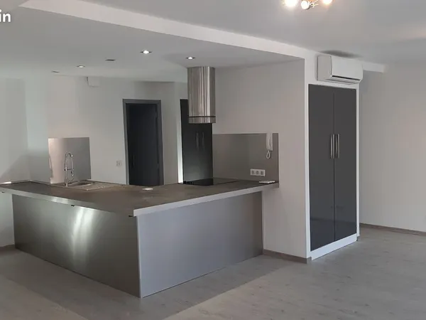 T3 de standing 81 m²-Possibilité T4-Entièrement rénové-Draguignan centre