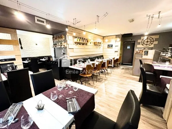 Restaurant traditionnel L'OUSTAU, centre de Moirans-en-Montagne