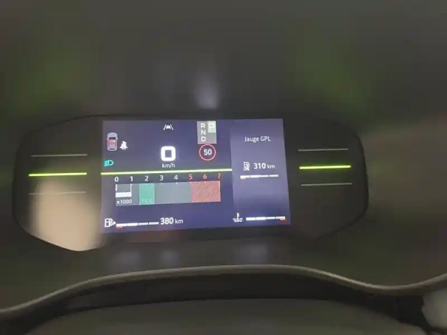 Dacia Sandero eco-g 120 auto — photo 191