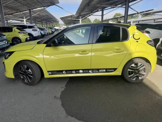 Peugeot 208 puretech 100 s&amp;s bvm6 — photo 4