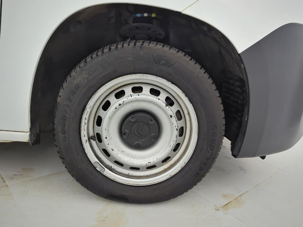 Citroën Berlingo van m 650 bluehdi 100 s&s bvm5 driver — photo 31