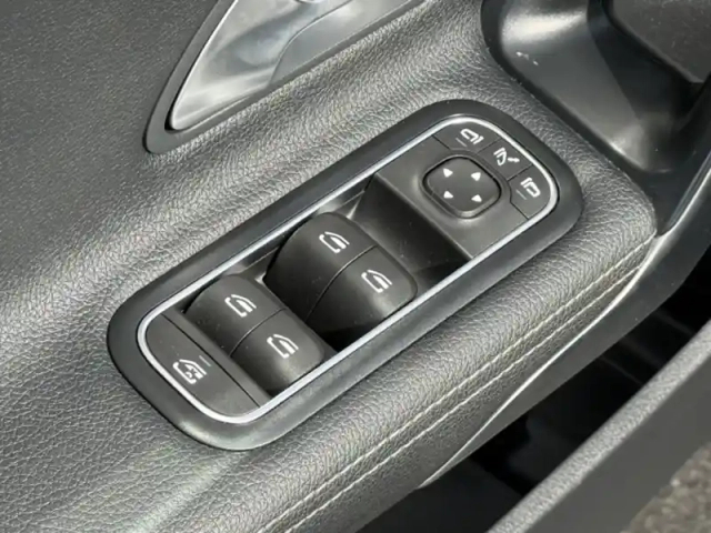 Mercedes Classe A 180 d progressive line /177 — photo 24