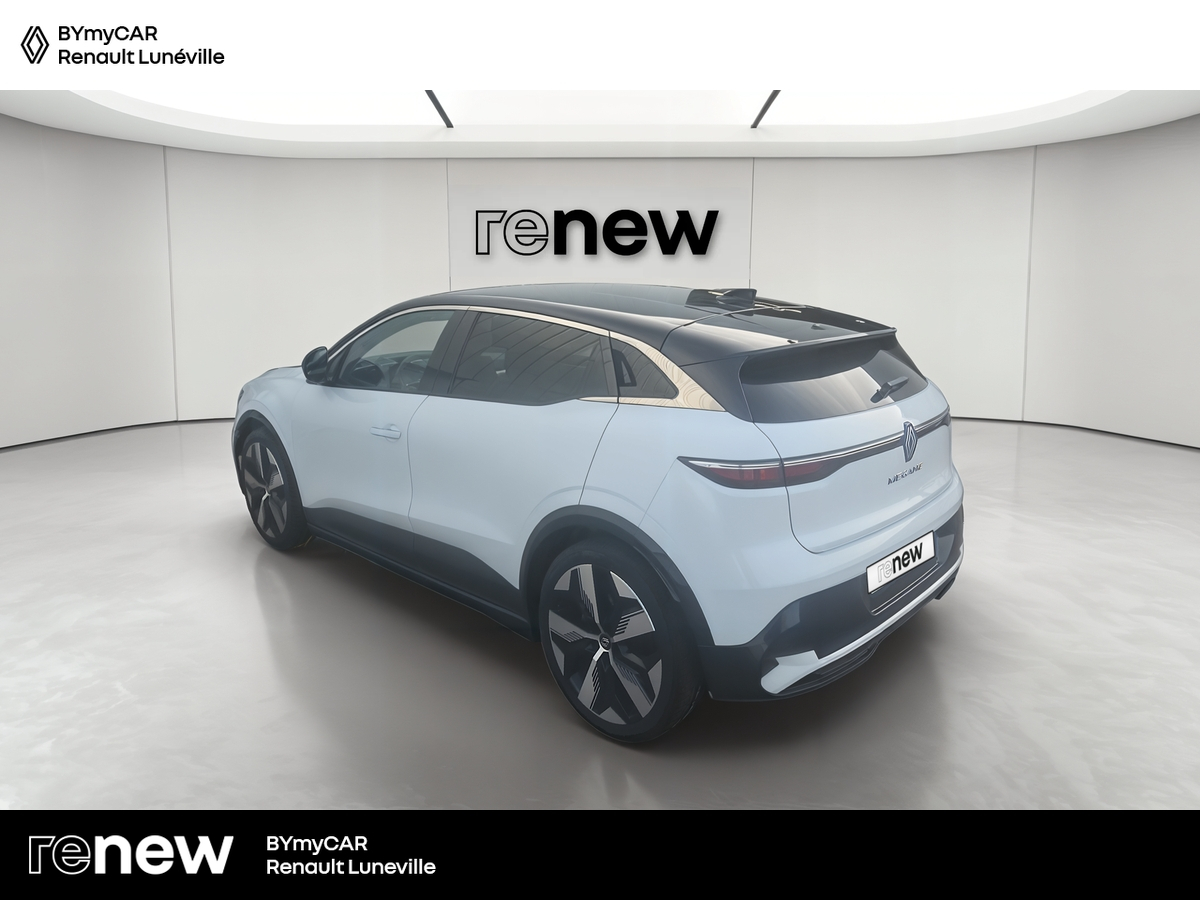 Renault Megane E-Tech EV60 220 ch optimum charge — photo 3