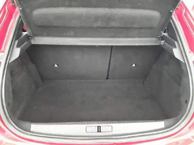 Peugeot 208 electrique 50 kwh 136ch — photo 30