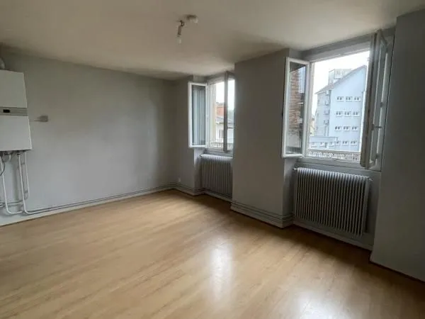 Studio 1 pièce 25 m²