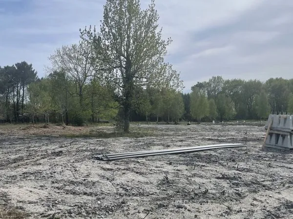 Terrain à bâtir de 565 m² à MIOS (33)