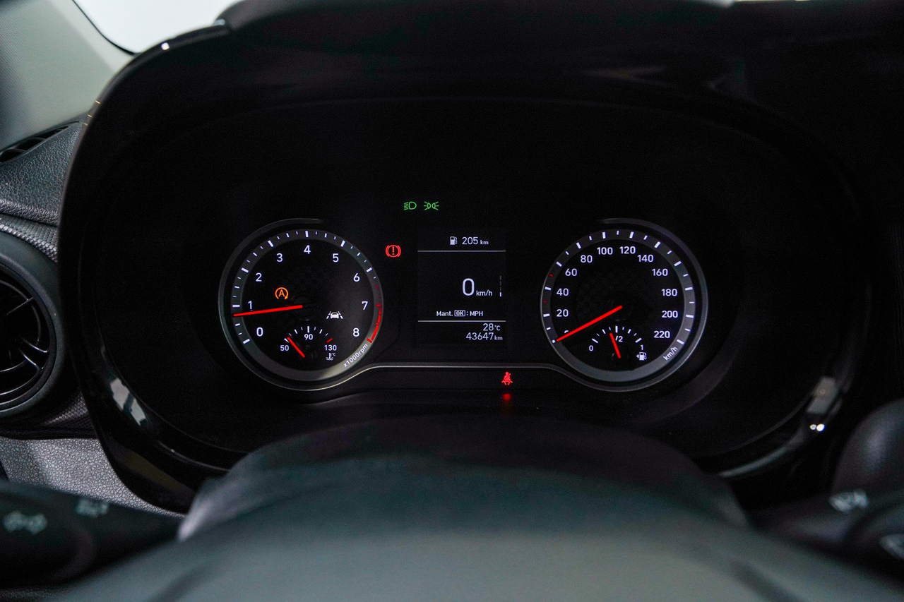 Hyundai i10 — photo 13