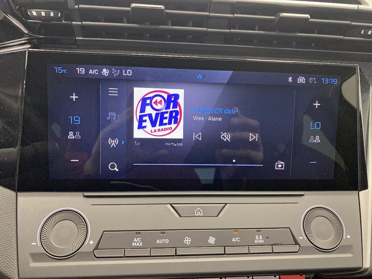 Peugeot 308 hybrid 136 e-dcs6 allure — photo 13