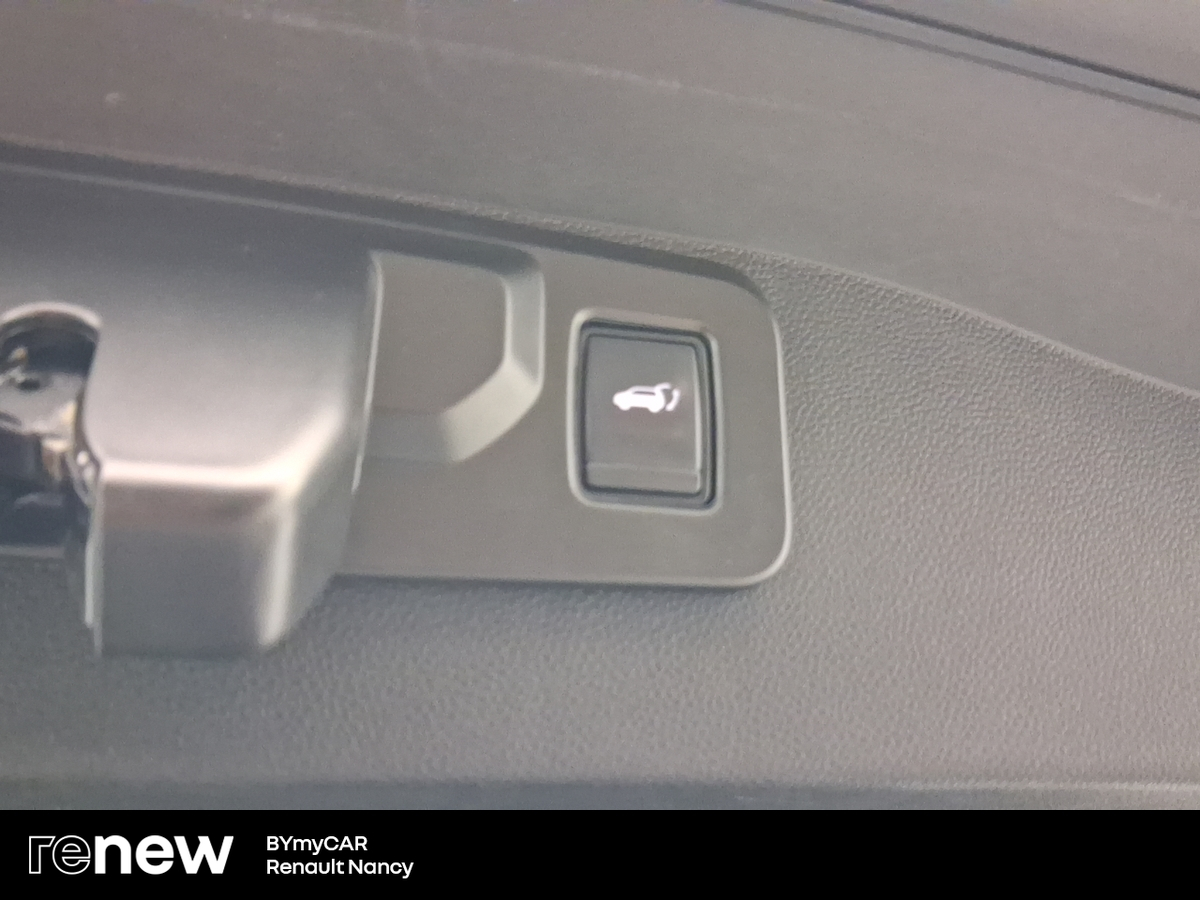 Renault Austral E-Tech hybrid 200 — photo 15