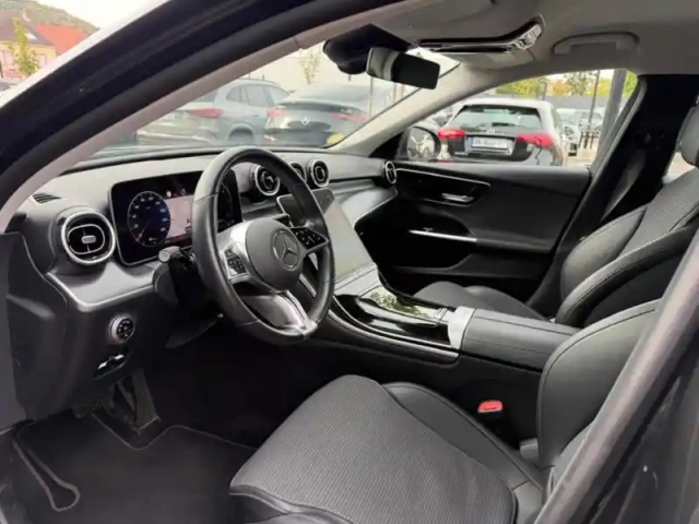 Mercedes Classe C c 220 d berline  avantgarde li — photo 34