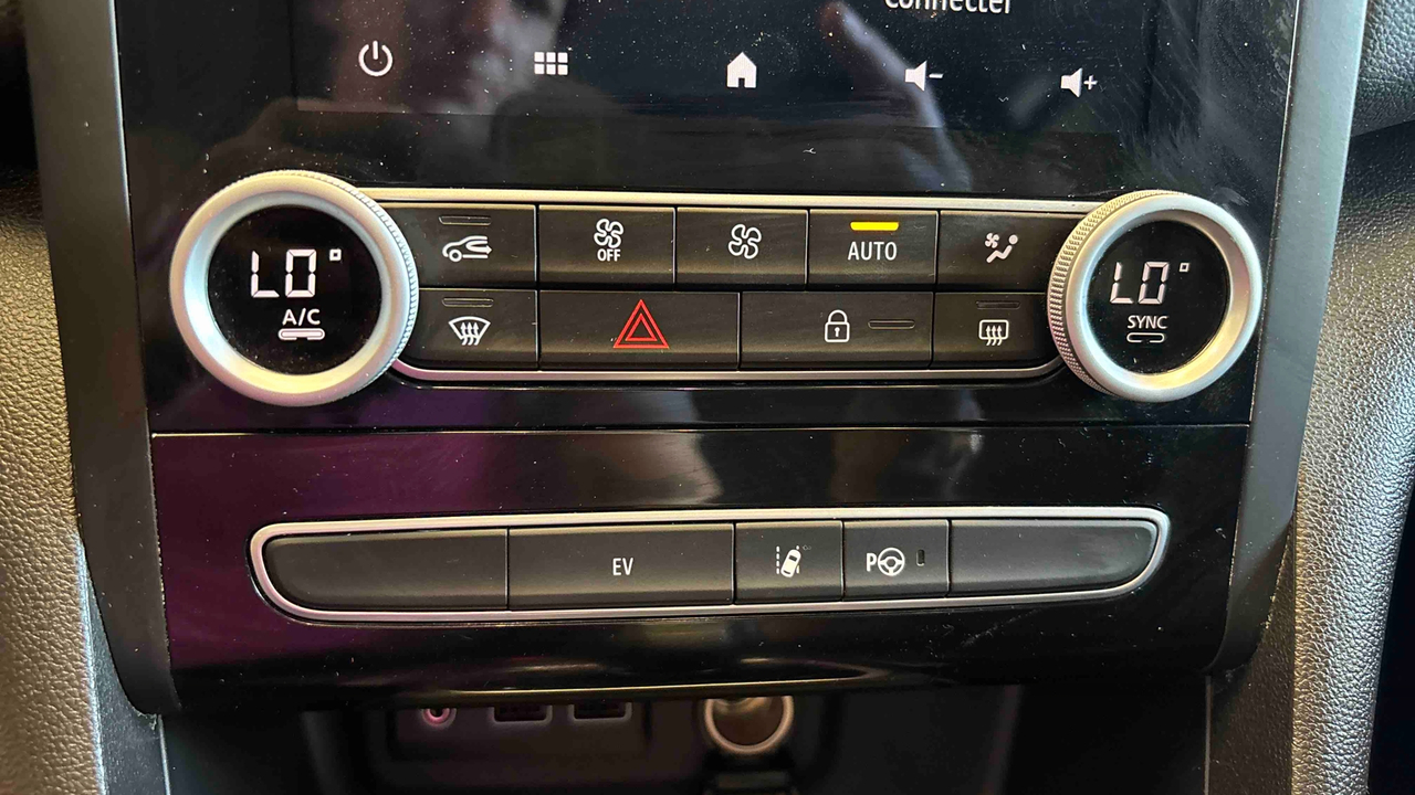 Renault Mégane IV Estate E-TECH Plug-In Hybride 160 — photo 21